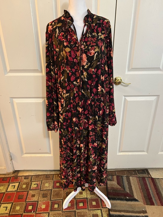 Anne Klein Dresses & Skirts - Anne Klein long sleeve dress, size 16